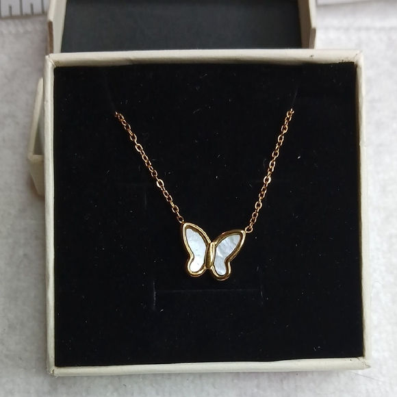 Yosommk Jewelry - Gold Toned Stainless Steel Chain and Pearlesque Butterfly Pendant Necklace
